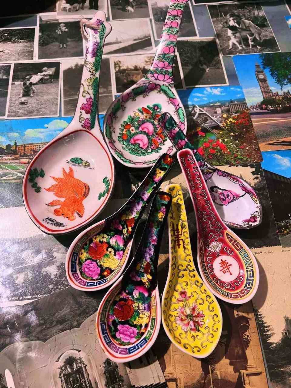 Antique Hand-Painted Chinese Porcelain Oriental Collection
​Availability: A unique collection where each piece is available to be sold individually.
​Condition: Excellent Vintage Condition, No Chips, Cracks, or Flaws.
​📸 Please review the photos carefully as they form part of the description.
📦 Shipping Available to all governorates.
✉️ For price and serious inquiries: Please feel free to send a direct message (DM). الاسكندرية, مصر


**إذا كنت صاحب هذا الإعلان وتريد حذفه لأي سبب، رجاءا أرسل رسالة إلى الدعم الفني**