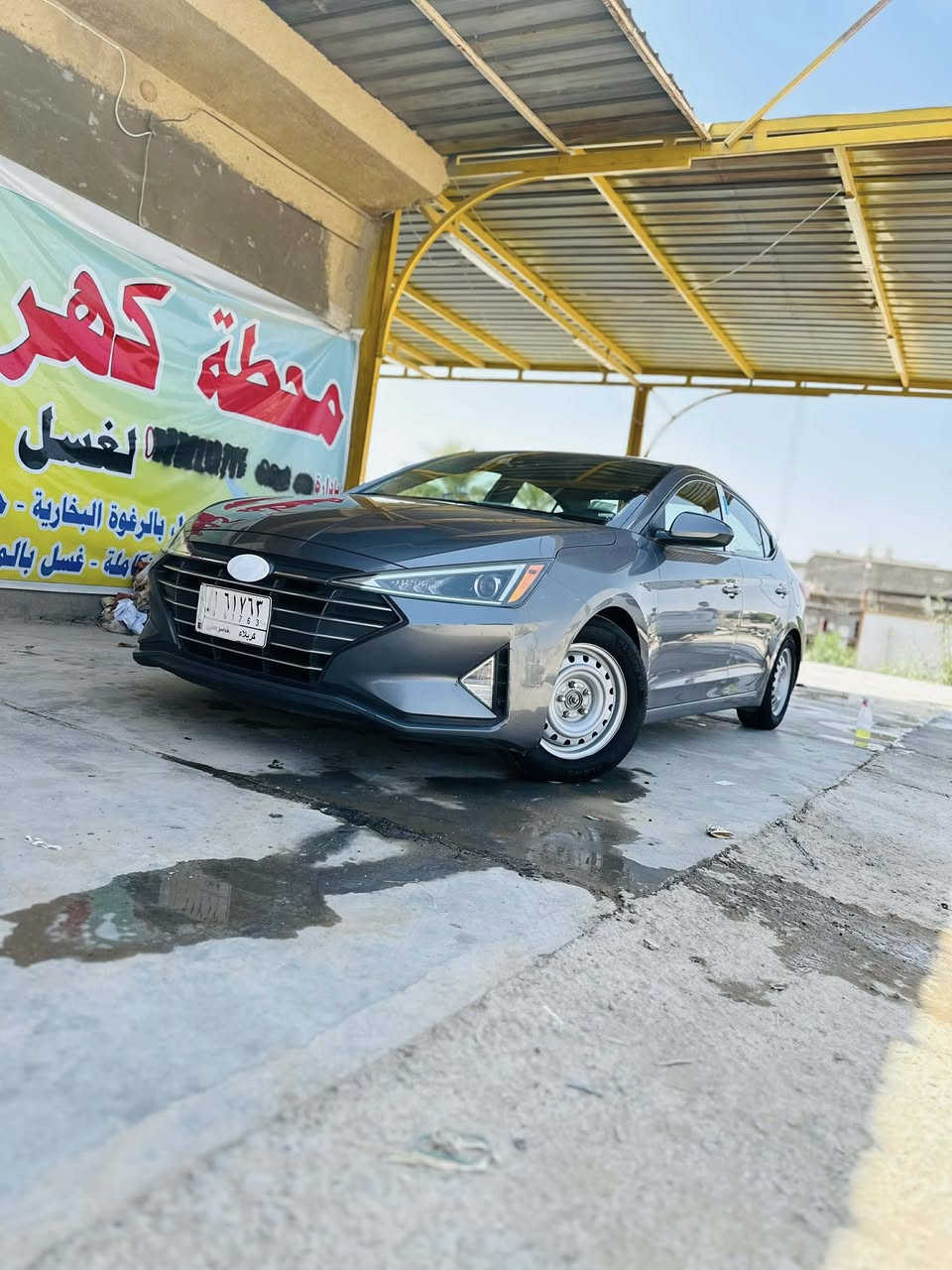 النترا موديل ٢٠٢٠
للبيع مكينه دوش ٢٠٠٠ رقم كربلاء إنكليزي  سياره ماشيه ١١٩الف قطعتين والثالثه كلير فقط توحيد لون  كير اي تي ام 
مكاني كربلاء الهنديه السعر ١٣٠ وبيها مجال بسيط
رقم التلفون ***********
