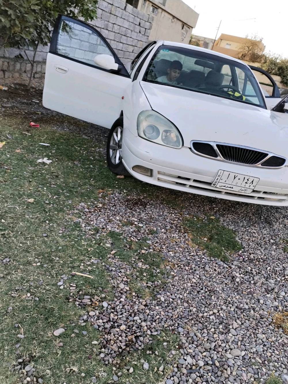 نوع السيارة دايو نوبرا موديل  2000 كير عادي
الرقم انبار مشروع وطني تتحول من صلاح الدين سنوية لل 29 شرعيها موجود بالشرقاط
السيارة بيها بداية تبخير بالمحرك الباقي شرط

العنوان صلاح الدين قضاء الشرقاط
للبيع او مراوس باحدث كير اوتو حتلو ادوات 


ما هو نوع وموديل السيارة؟: 
دايو نوبرا موديل 2000
هل السيارة تحتوي على أي مشاكل ميكانيكية أو حوادث سابقة؟: 
السيارة مصبوغة عام جمالية وبيها بداية تبخير
أين يقع مكان البيع؟: 
الشرقاط /صلاح الدين 
هل السعر قابل للتفاوض؟: 
نعم 