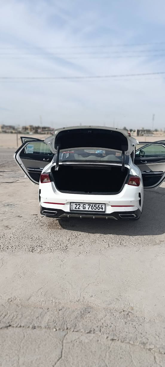 السلام عليكم 
كي 5 
23
خليجي 
سنويه 27تنتهي 
رقم اربيل 
ماشي 40قابل للزيادة 
كلشي مكفول عدا رصعه بصندوق خلفي 
***********
سعر 220اوبيه مجال خابرني اوخادم البصره
