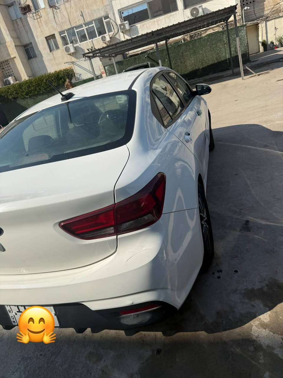 سلام عليكم
كيا ريو2019 وارد امريكي 
حادث امريكا فقط بدون دواخل وايرباك 
السونار داخل الصور 
سعر 92 وبي مجال السياره جاهزه بدون نقص 
للاستفسار اكثر ***********
