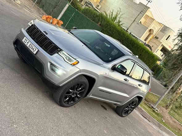 اسلام عليكم جيب موديل 2020
فئه / لمتدد بلاك توب فتحه سقف رادار وحساسات داير مداير السياره داخل جلد ومخمل قطعتين تبريد
 كشنات تدفئه وتبريد كشنات كهرباء
 شاشه جبيره كاربلاي تحكمات  ستيرن
 بصمه ابواب جنطه كهرباء تشغيل عن بعد مانع انزلاق مود سبورت نضام ايكو 
الصبغ/ بنيد وجاملغ والباب الوره السائق ربعه صبغ/
السياره جديد كير محرك مكفولات تخم تاير جديد صدر امامي خلفي كله جديد 
السعر/ 228 $ ورقه وبيه مجال بصيط 
مكان السيارة بغداد حي الجهاد 
للاستفسار اكثر الاتصال 
***********
