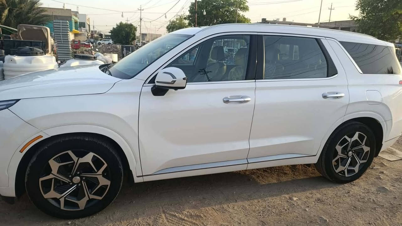Hyundai palisade  2022 calligraphy
هونداي بلسايد كلگرافي رقم انكليزي  بغداد بأسمي سعر 330بيع مستعجل   ماكو هيج سعر كلكرافي
موديل: 2022
داخل ابيض ملكي 
المواصفات: كلگرافي  فول 1/1 
 شاشة عرض داتشو. المحرك   v6     
بصمة تشغيل + بصمة ابواب   
فتحة سقف عدد 2
سماعات هارمن كاردن عدد ١٦
 رادار امامي  + خلفي 
حساسات امامي + خلفي 
كامرات عدد 6  360 درجة 
كشنات امامي خزن ميموري 
كشنات كهربائي تدفئة وتبريد🥶
انارة داخليه (محيطيه) + انارع ابوب
بردات جانبية
تبريد مركزي امامي + خلفي منفصل التحكم
تحكم ستيرن + شفتات
مرايا هيتر + تعتيم 
صندوق كهربائي شفط + اربع وضعيات فتح صندوق
وضعيات قيادة  (٥)
ويل كب حجم  ٢٠ 
اوتو هولد + نقطة عمياء 
سايد بريك بصمة + مثبت سرعة
شحن وايرلس 
إشارات بالمرايا  + إشارات جانبيه
2اوتو بريك 
تحديد مسار
شاشة ديجتال كبيرة
تشغيل عن بعد .
دفع رباعي 
نظام مانع انزلاق 
 نظام نزول منحدرات كشنات Vip منفصل
مكاني بابل المسيب سياره مال بيت خير من لله تاخذها ماتصرف ربع عليها سبيرها منازل 
للاستفسار الاتصال
***********

