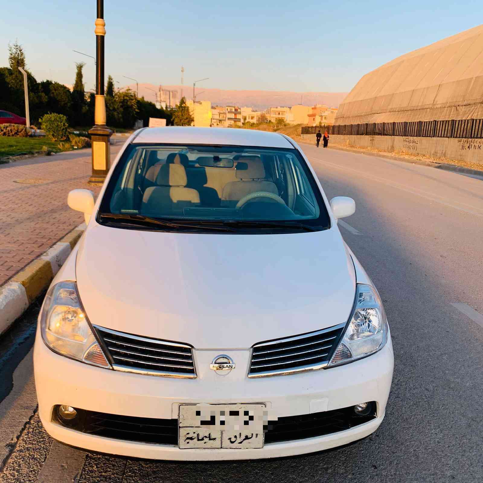 تیدا 2006 یابانی عەسڵی
ڕەقەم سلێمانی سەنەوی تا مانگی 9 تازەیە
سەیارەکە 4پارچەی بۆیاخە بێ لێدران 
یەک قرچی پێشو دوای هەیە
مەکینە گەورەیە گێڕو مەکینە بەشەرت هەڵمیشی نییە
شاشە ئایپاتوو کامێراییە نرخی 84 گەڵایە
شوێن سلێمانی 
***********
