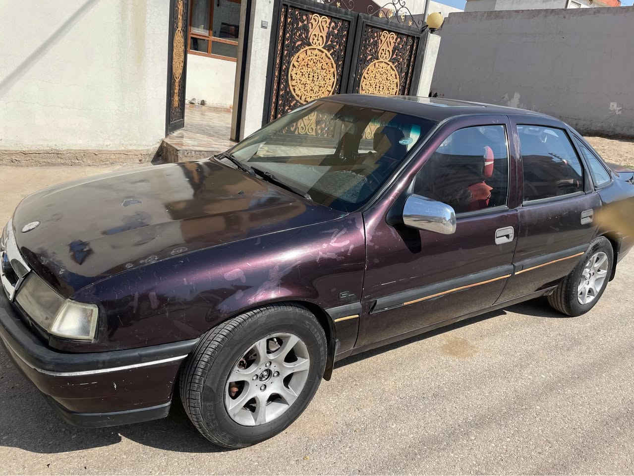 أوبل فكترا 
مكينة حجم 18 موديل 92 گير عادي سلايت سنوية إلى 2027 بدون صبغ ودعم السعر 34$ ومجال
*********** دهوك, العراق
