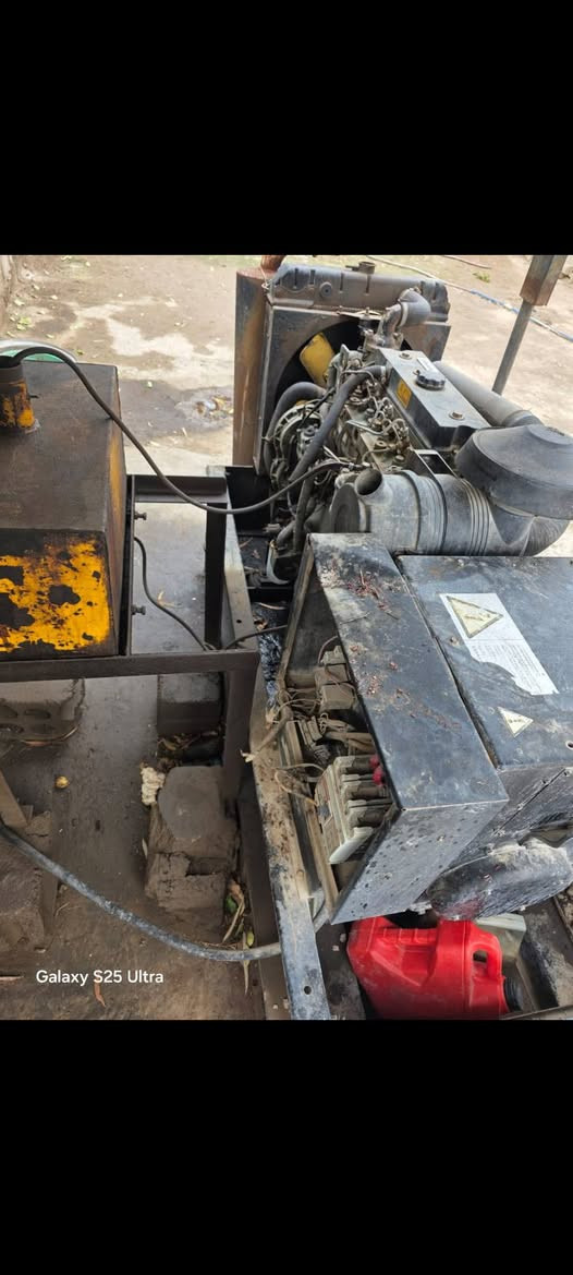 مولده بيركنز انكليزي اصلي لاتنقيص لاتبخير راس توليد بلادي بدون لف تنطي 200امبير للاستفسار هاذه رقمي ***********
