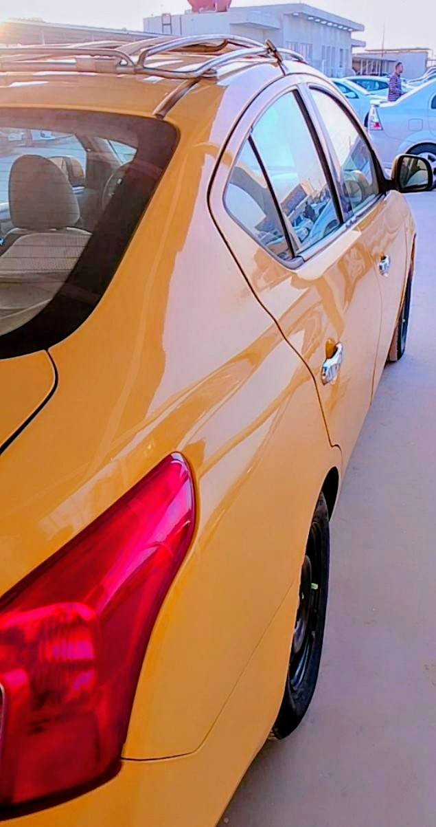 السلام عليكم
سني هندي للبيع موديل 2012 بليته زركه 

 سياره ضرره جاملغ الخلفي مال قبق بانزين سياره رقم جديد نكليزي و بسمي تحويل ثاني يوم مكاني كوت الزهراء 

السعر 77 وبيه مجال

رقم ***********
