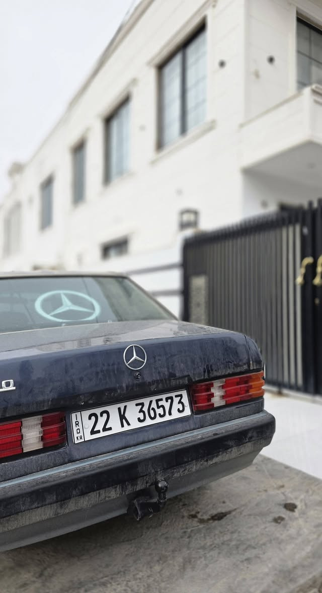 Mercedes Pilots,(190) Model 1991 updated 1991 Care and engine axle and survived condition without any damage, aestheticly dyed, double rules on the company's position, cooling, heating, working, Hawler  number, and a new year until  condition of transfer, price of the car 60Baht, car area, Hawler, mobile number ***********
