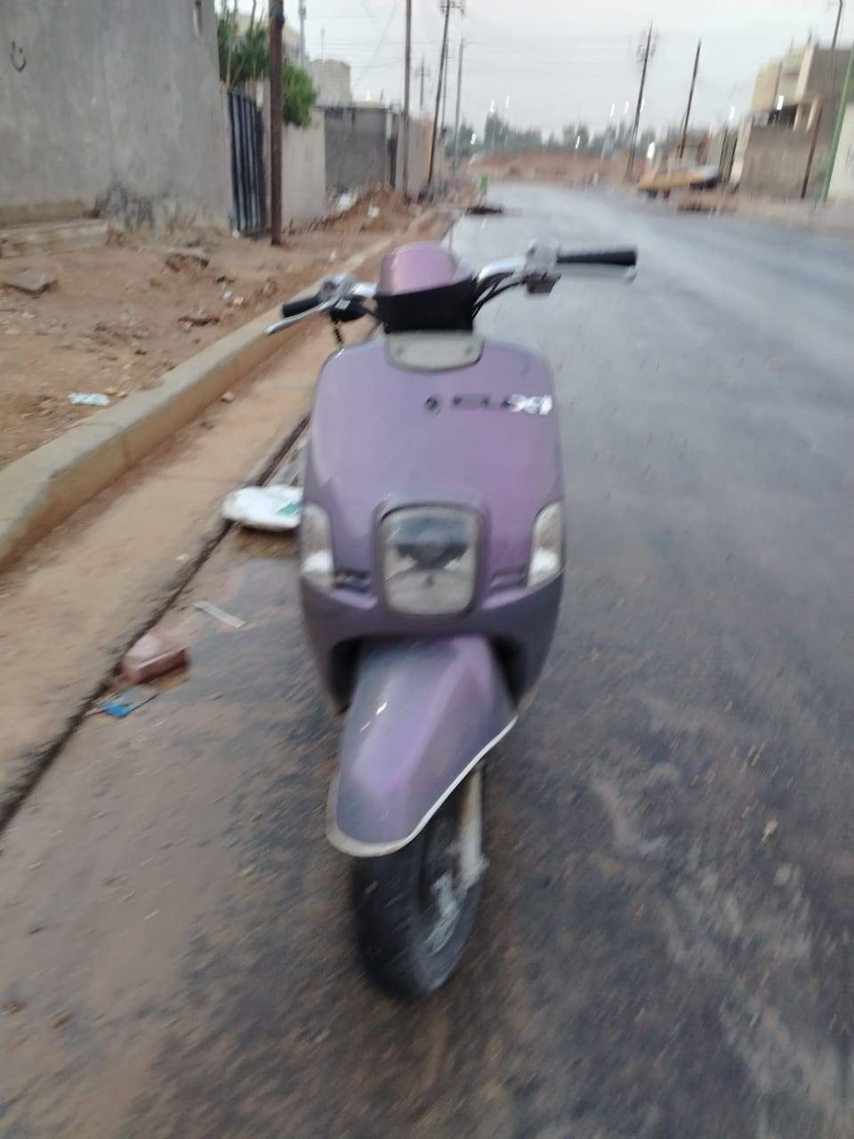 السلام عليكم دراجه بوليس للبيع الدراجه نظيفه كلش بس متروكه كلشي شغال مابيها اي نقص الدراجه مضمومه جانت مفتوحه مره وحده بس السعر 575 وبيها مجال الرقم ***********
