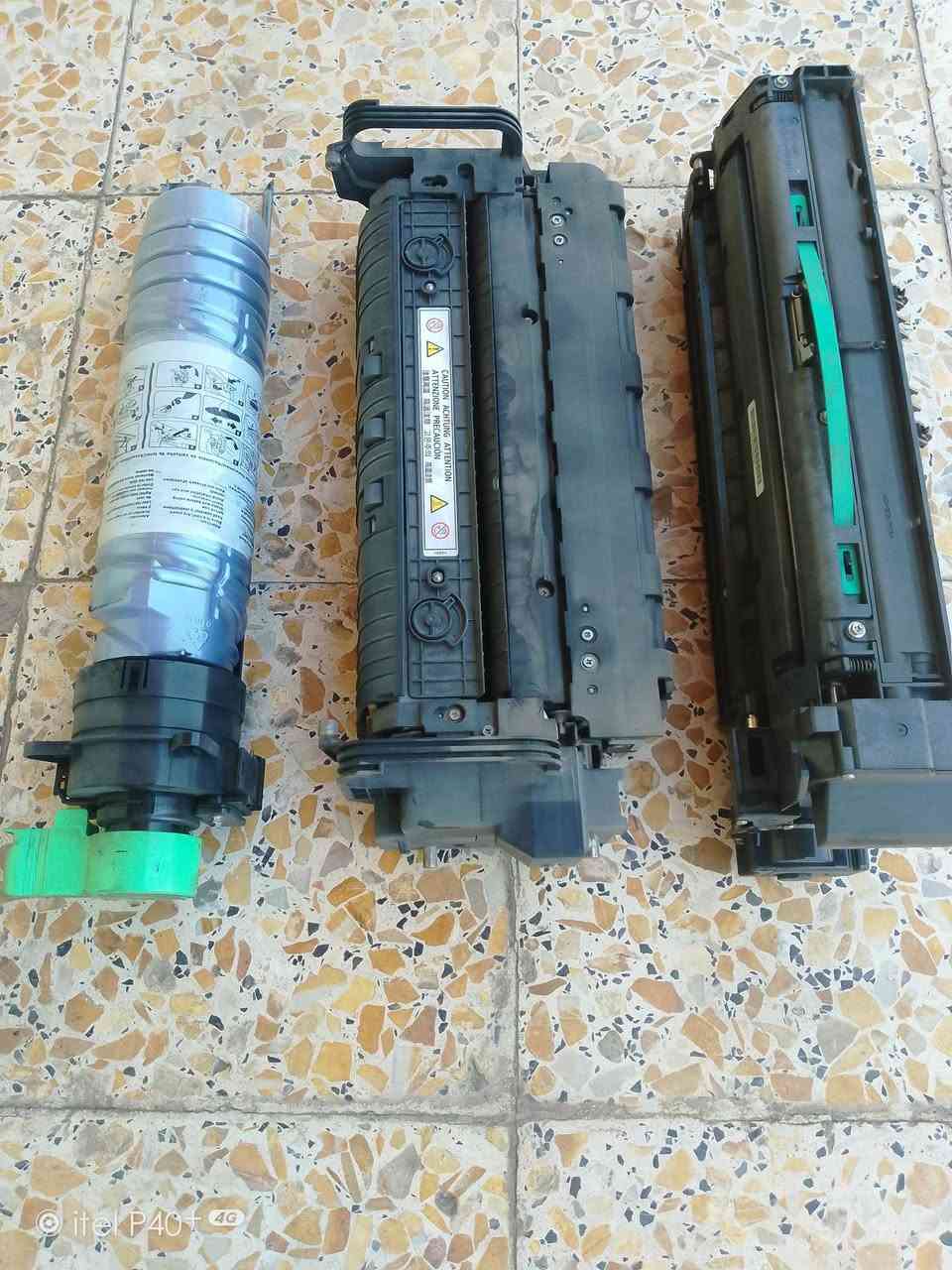 السلام عليكم للبيع. هيتر + حوض حبر وسلندر + بطل حبر جديد مليان هوه والقاعده مالته مال جهاز ريكو 5000  4000 قيم وخذ الف عافيه


**إذا كنت صاحب هذا الإعلان وتريد حذفه لأي سبب، رجاءا أرسل رسالة إلى الدعم الفني**