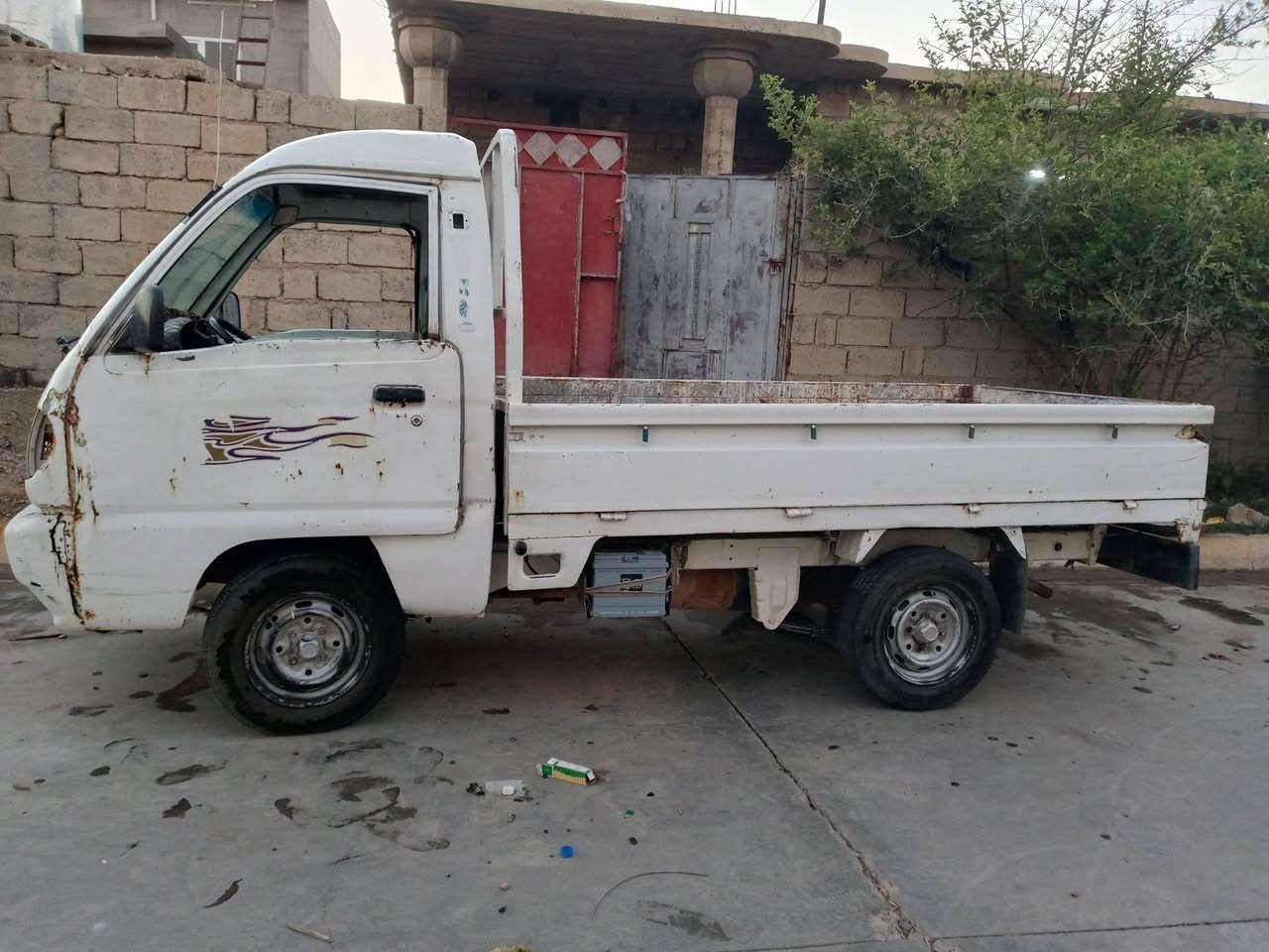 السلام عليكم سياره فاو للبيع جاهزه كامله كل شيء سياره تيارات جديده محرك تجفيد جديد العنوان كركوك الحويجه رقم الموبايل‏‪***********‬‏رجاء المشراي لا يتعبنا زينه سعر 12 ورق وبيها مجال
