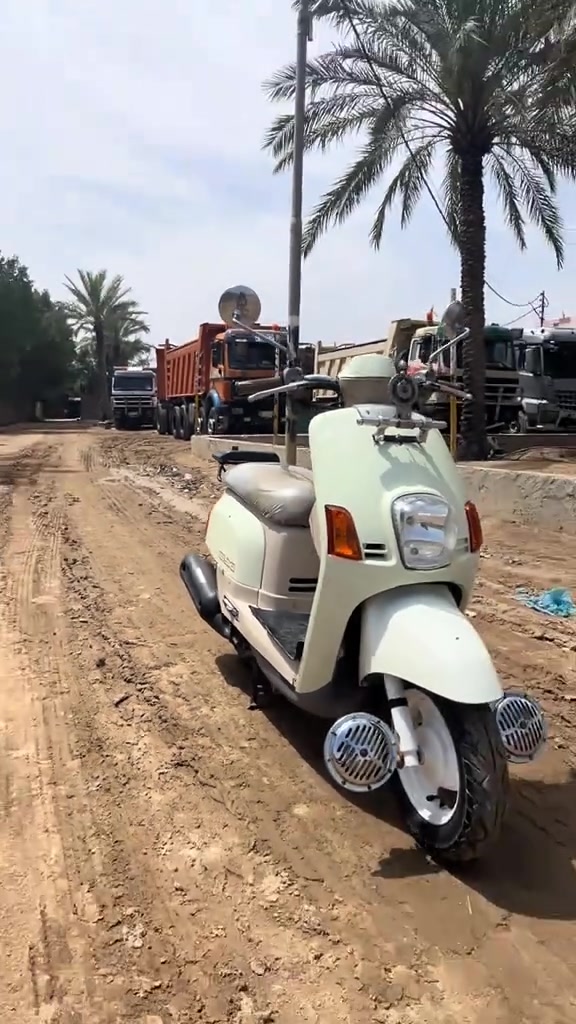 سلام عليكم بدون غراض دراجه البيع كفاله عامه ولشراي بي خير ويدلل ***********رجأن المو شراي لا ينتصل السعر مليون وبيها مجال بسيط❤️
