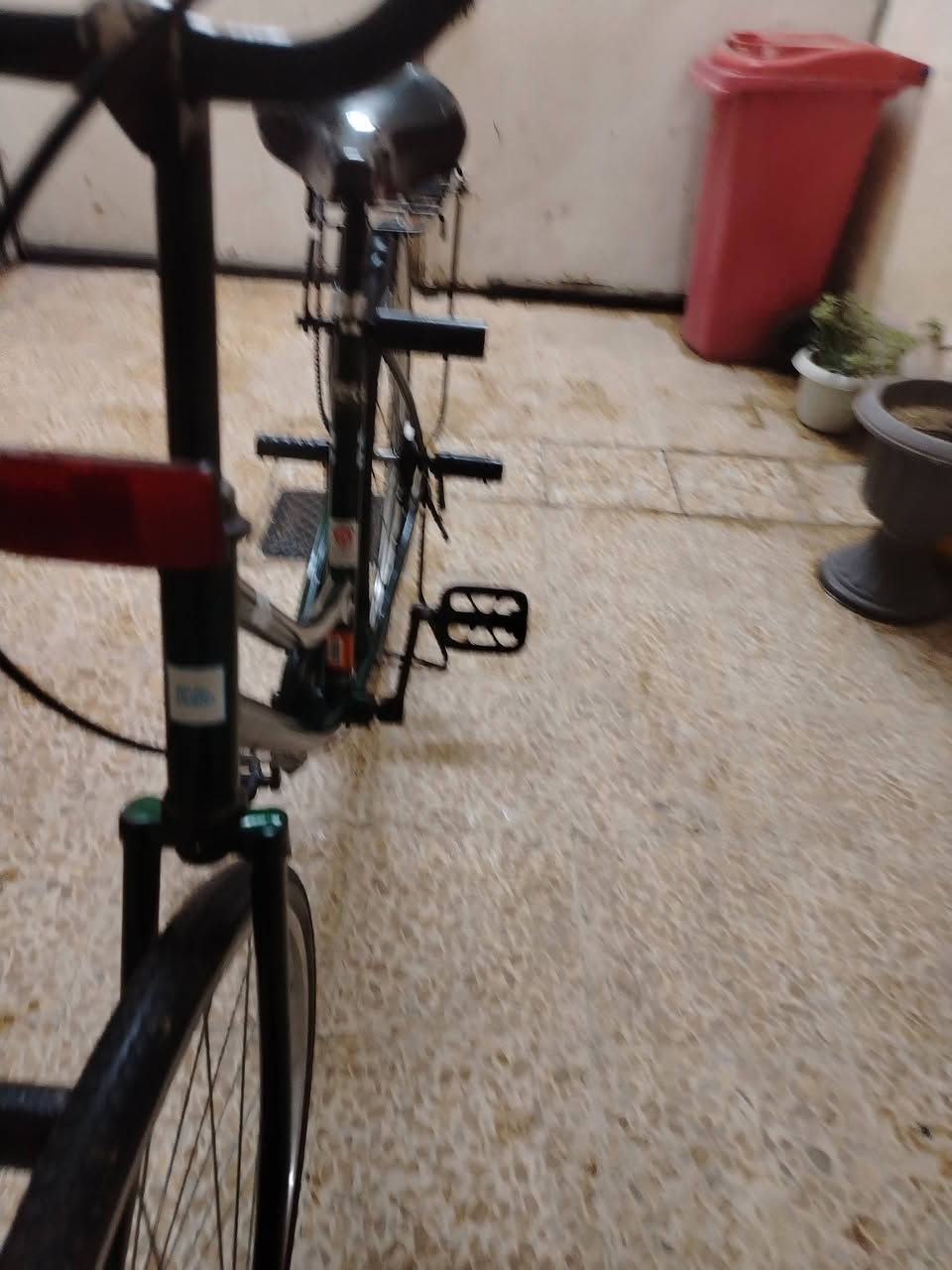 للبيع ومروس
بيازكل عبد الحليم 
نضافه ٩٥ بل ١٠٠
حجم26
موديل 2018
غراضو كاملات
ابيع بل غراضو
بيازكل كشي مايعوزلو
سوك مانازل البيازكل
مكاني موصل حي عدن
سعر ١٠٥ بي مجال
خاص مفتوح


**إذا كنت صاحب هذا الإعلان وتريد حذفه لأي سبب، رجاءا أرسل رسالة إلى الدعم الفني**