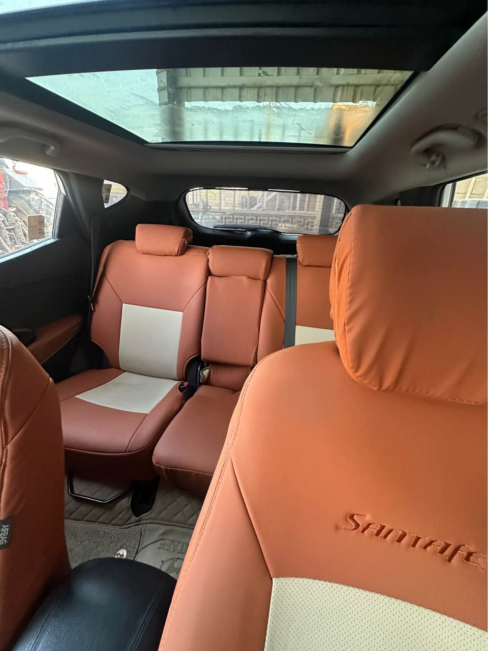 سنتافيا 2014  خليجي رقم بغداد الجديد وهزه جديده
محرك 6 سلندر 7 راكب 
فول 1/1  ضرره واكع عليهه بطش على كم قطعه 
والبنيد بالخشم بي ضرر بسيط فقط
سعر 155 $ بيها مجال 
عنوان : واسط - الكوت 
هاتف : *********** دهل اوران, واسط
