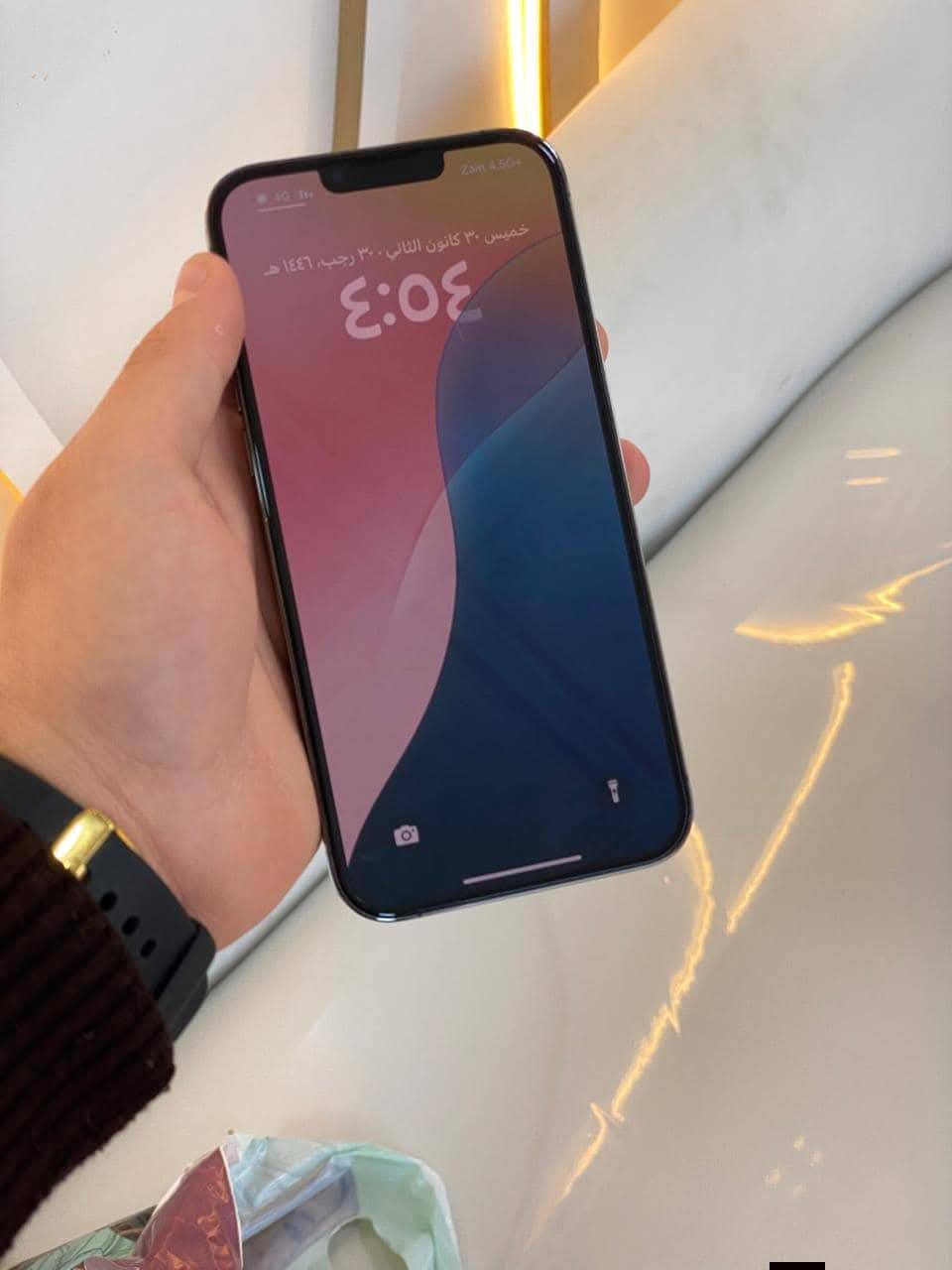 ايفون 13 برو ماكس
ذاكره 256
بطاريه 87
جهاز بلادي وتر مامفتوح ولامصلح 
وبي ضمان 
السعر 675
هاتف ***********
