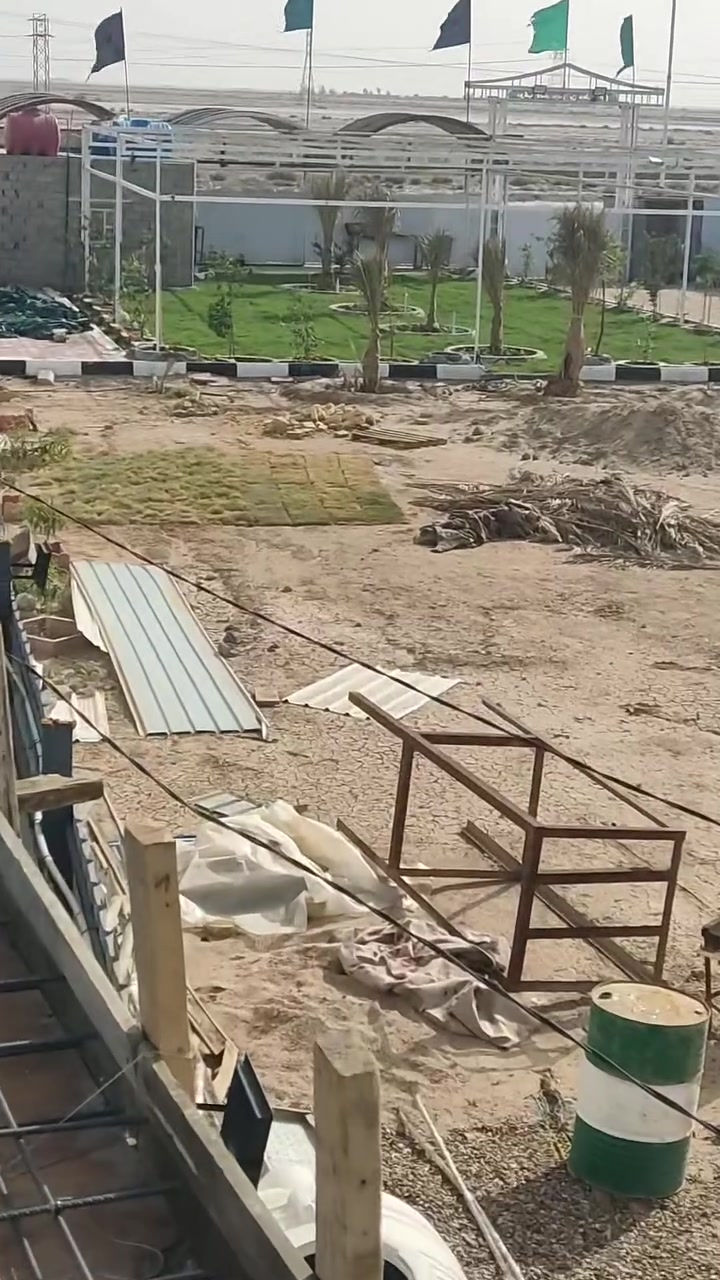 يا الله على بركه الله تم نجاز  صب حسينيه
في منطقه سايح   
المساحه 120متر 
المواد 
شيش 2ونص طن 
الحصو ورمل سكس بسكس 
سميت 8طن 
مجموع المواد3مليون و800
لاستفسار***********
