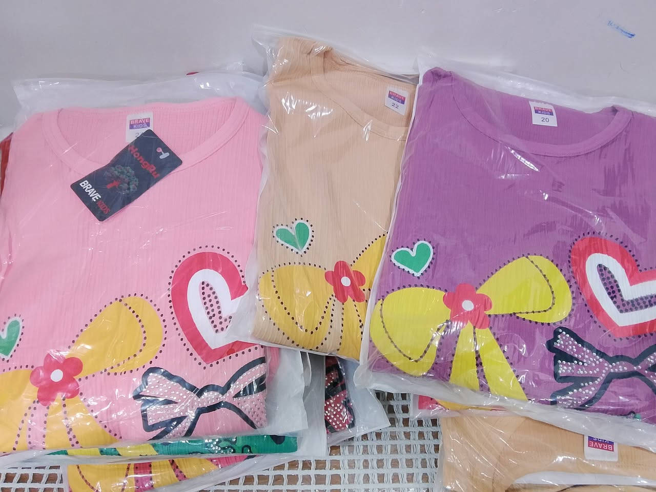 يلبس من عمر سنه ال 8 سعر القطعه ب4


**إذا كنت صاحب هذا الإعلان وتريد حذفه لأي سبب، رجاءا أرسل رسالة إلى الدعم الفني**