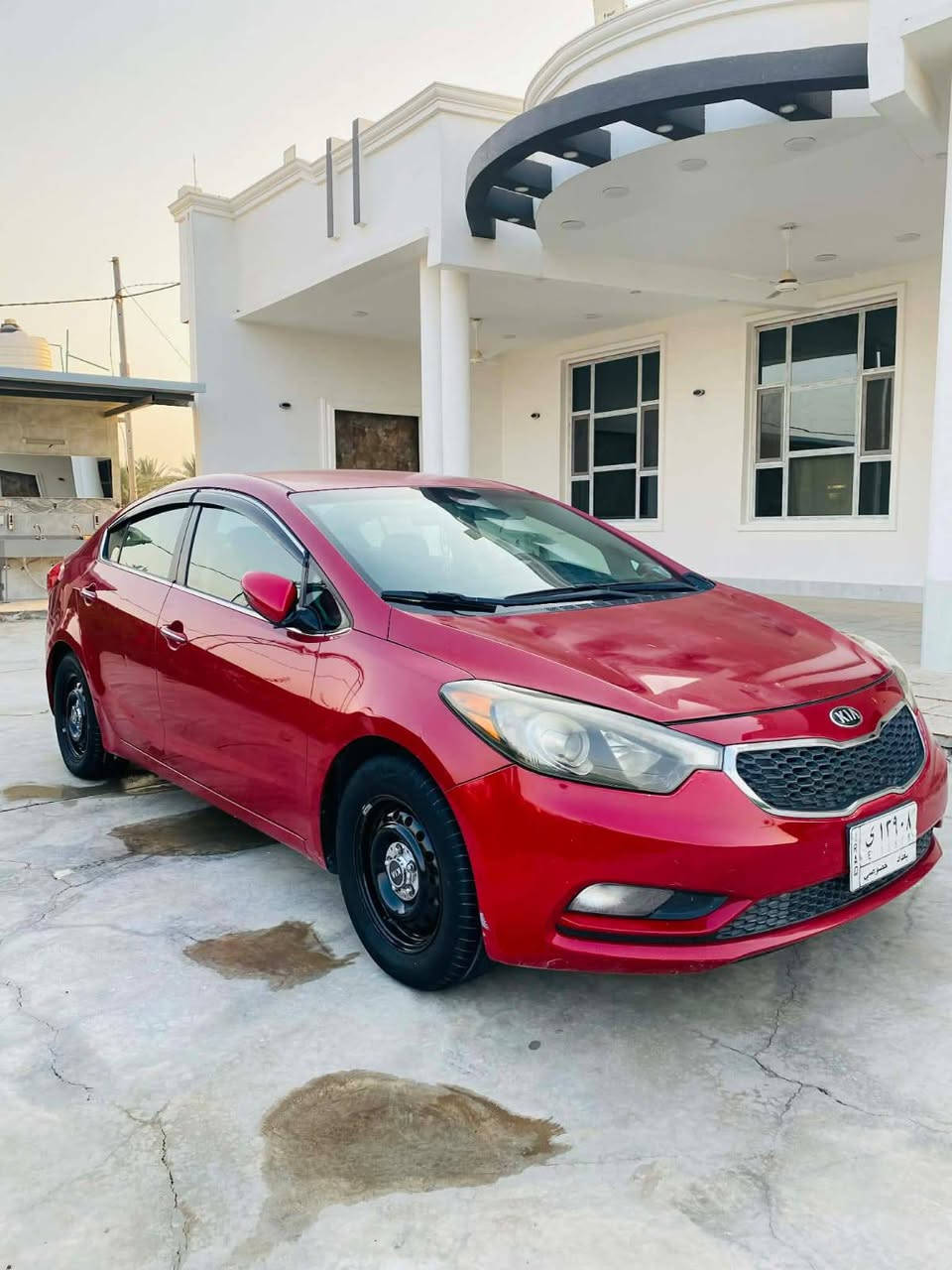 أللهم صل على محمد وآل محمد الطيبين الطاهرين 
1-كيا فورتي 2014
2-مكينة 2000 جي تي اي
3-محرك  كير كفالة
4-حدادية تايرات كفالة
5-تبريد كهربائيات كفالة
6-رقم بغداد
عنوان بغداد
السعر 103 وبيها مجال 
الرقم***********
***********
كلشي يخص السيارة مرفق بلصور تفاصيل أكثر خاص
