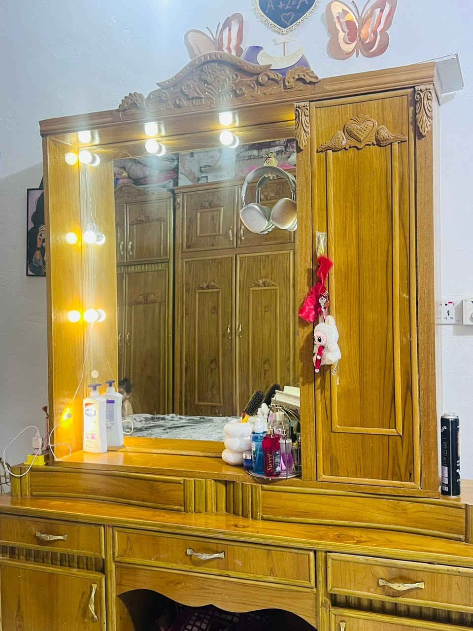 سلام عليكم غرف صاج تزگام شغل درجه أولى مفصلها صار 5 اشهر  جديده الاستفسار الاتصال *********** اوخاص موجود
