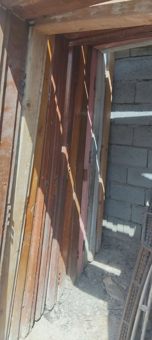 السلام عليكم اخوان متوفر لدى سكلة خطاب كرسته مستعمله وشيش اوكراني مستعمل نظيف متنوع الاطوال طول ٦ متر و٥ متر ابو ال5ملم للأستفسار الأتصال على ***********
***********
