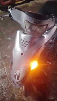 بسم الله الرحمْن الرحيم السلام عليكم عيني دراجه ساسوكي ياماها دراجه حل...