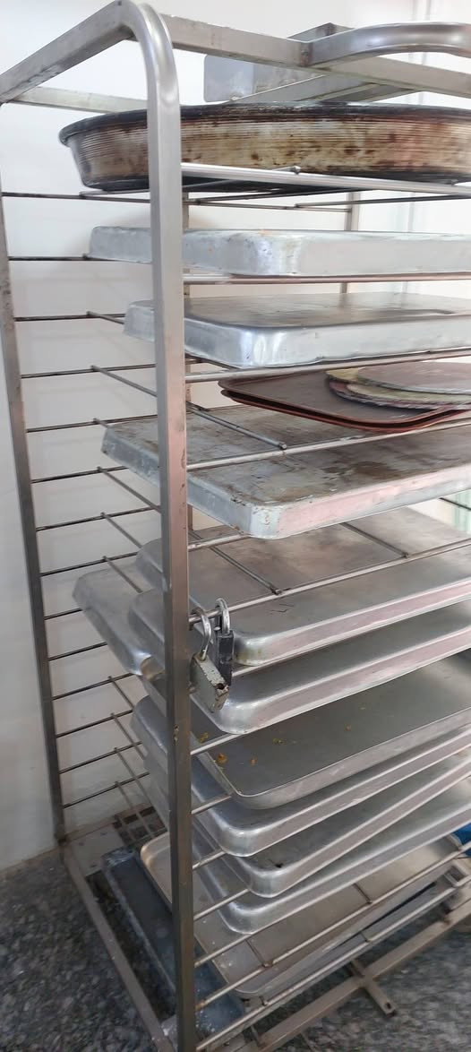 عربانة فرن دوار ستل استيل ١٥ خانة مكان كربلاء ***********
