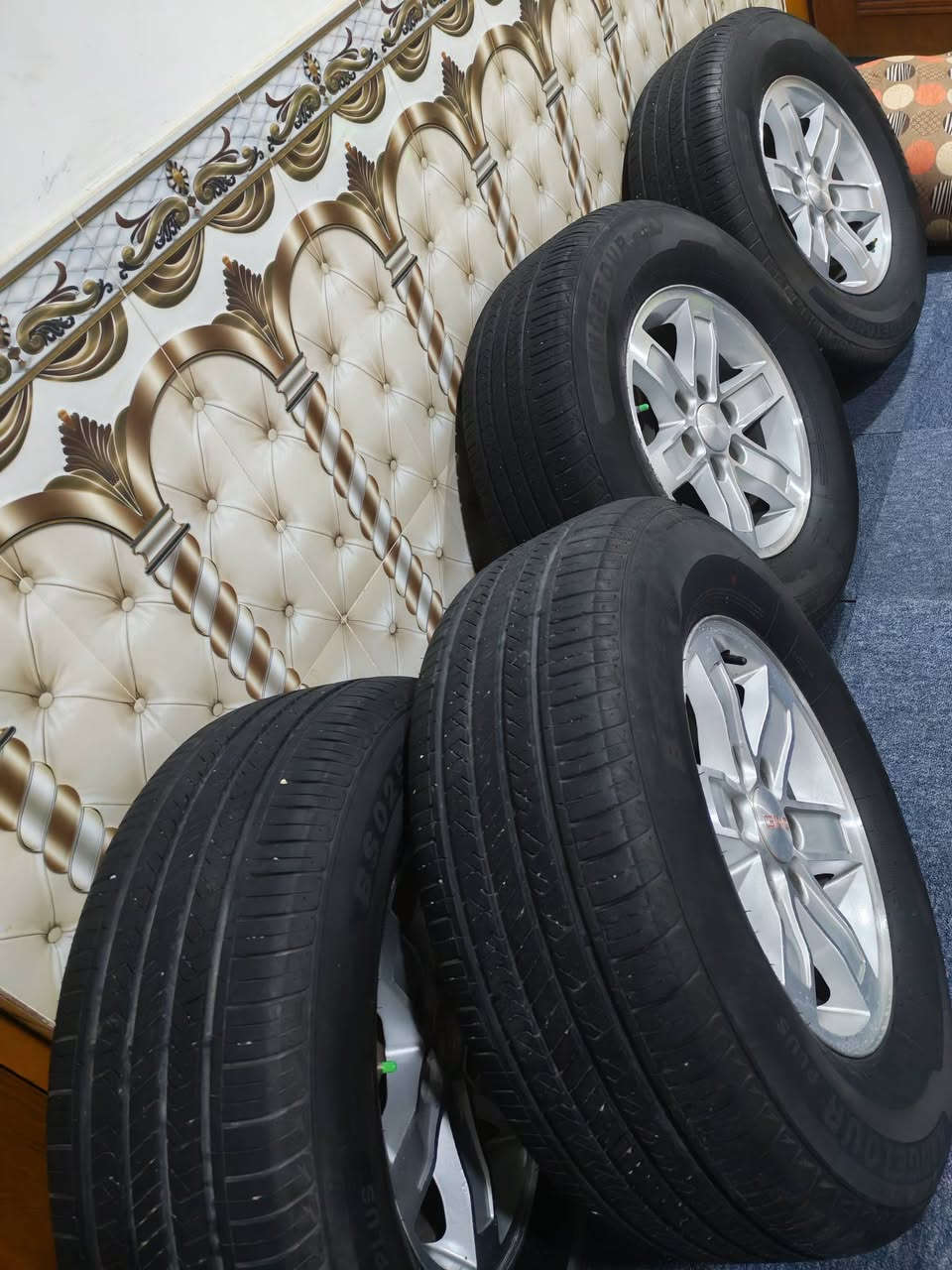 تخم ويلات جمسي حجم 17 بيهن تخم تاير إنتاج 25 أبو الأسد جاهزات جيب وشد مكاني بصره هاذه رقمي *********** شراي يتصل أو يراسلني واتساب
