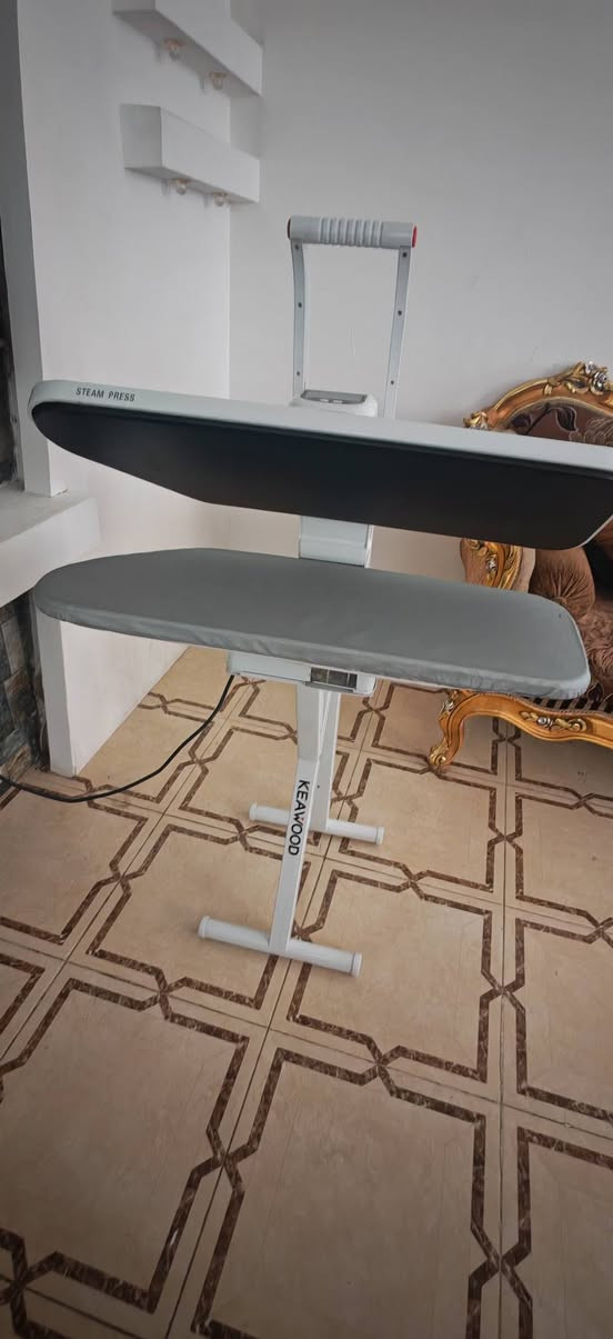 (للبيع) 

مكواى للبيع مستخدم قليل كلش ، مشغلينة 7 مرات فقط مستخدم قليل حيل ، وتجي تفحصة وتشغلة بنفسك وتجربة هم . 

السعر : 200 ألف وبي مجال 

للتواصل و الشراء : *********** متوفر واتساب و خاص ماسنجر . يرهم مراوس ويا ايفون 11 كامرتين

مكاني كركوك
