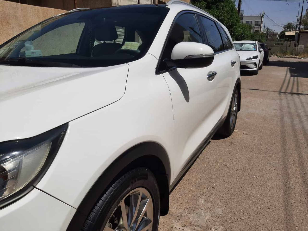 سيارة سورنتو موديل ٢٠١٦ خليجي بلادية بنوراما ماشية ١٠٠ سيارة نظيفة بدون اي حادث السعر المطلوب ٢١ الف للإستفسار الاتصال على 
*********** Colombo, Sri Lanka
