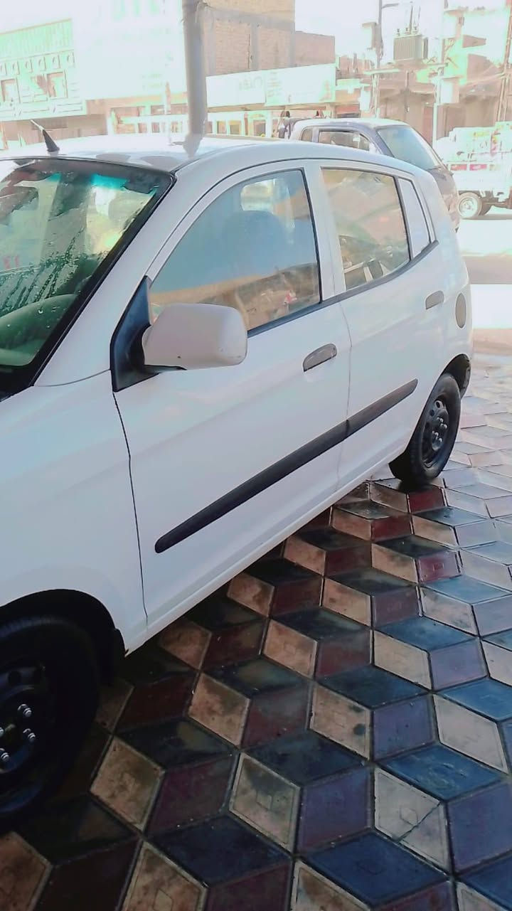 السلام عليكم كيا بيكانتو ٢٠٠٨ سياره حلوه ونضيفه محور مكينه كورلا بكاتشو سونار مرفق وي الصور تحول مباشر مكان السياره ناصريه مركز *********** السعر ٥٢
