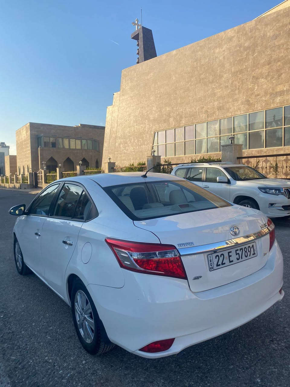 تۆیۆتا یارس - 2016 خەلیخی SE+
فول مواصەفاتە 
١٨٥ هەزار کیلۆمەتر رۆیشتیە 
پشت و پێش کەپس 
مەکینە گەورەی ١٥ 
دوو پارچەی سبوغە بێ ژوورێ و بێ ئێرباگ
دەرگای دواوە لەگەل چاملغی دوایە سبوغە

سـعـر : لە کۆمێنت داوابکە ڕاستەوخۆ بۆت دێت 📥 

هەموو شتەکی بەشەرت (گێر مەکینە کارەبایی)
هیچ کێشەیەکی تێدا نییە 

ژمارەی خاوەنەکەی 
***********
