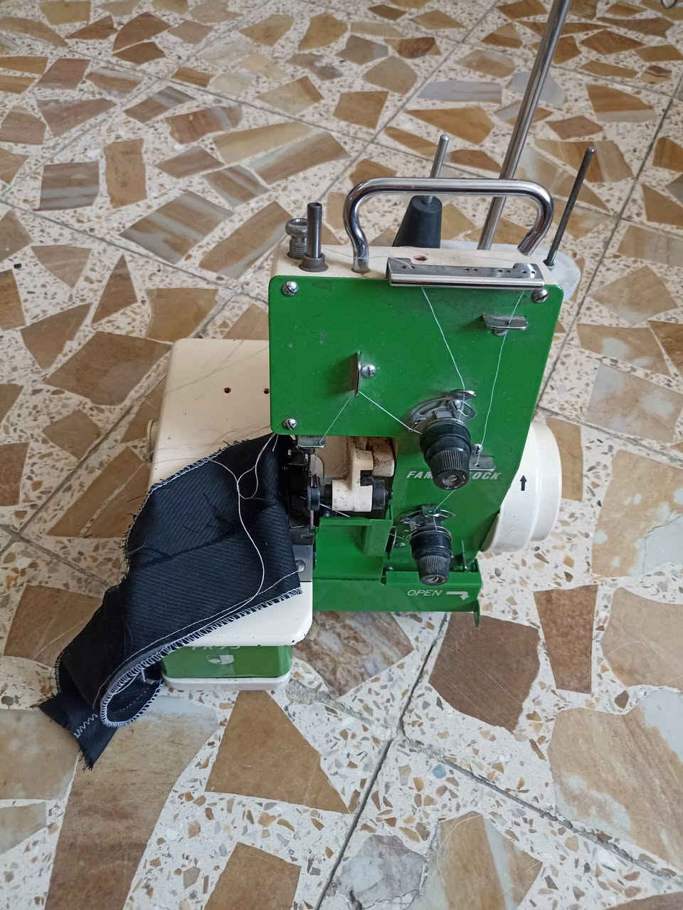 مكينه اوفر للبيع نظيفه جدا مكان نجف


**إذا كنت صاحب هذا الإعلان وتريد حذفه لأي سبب، رجاءا أرسل رسالة إلى الدعم الفني**