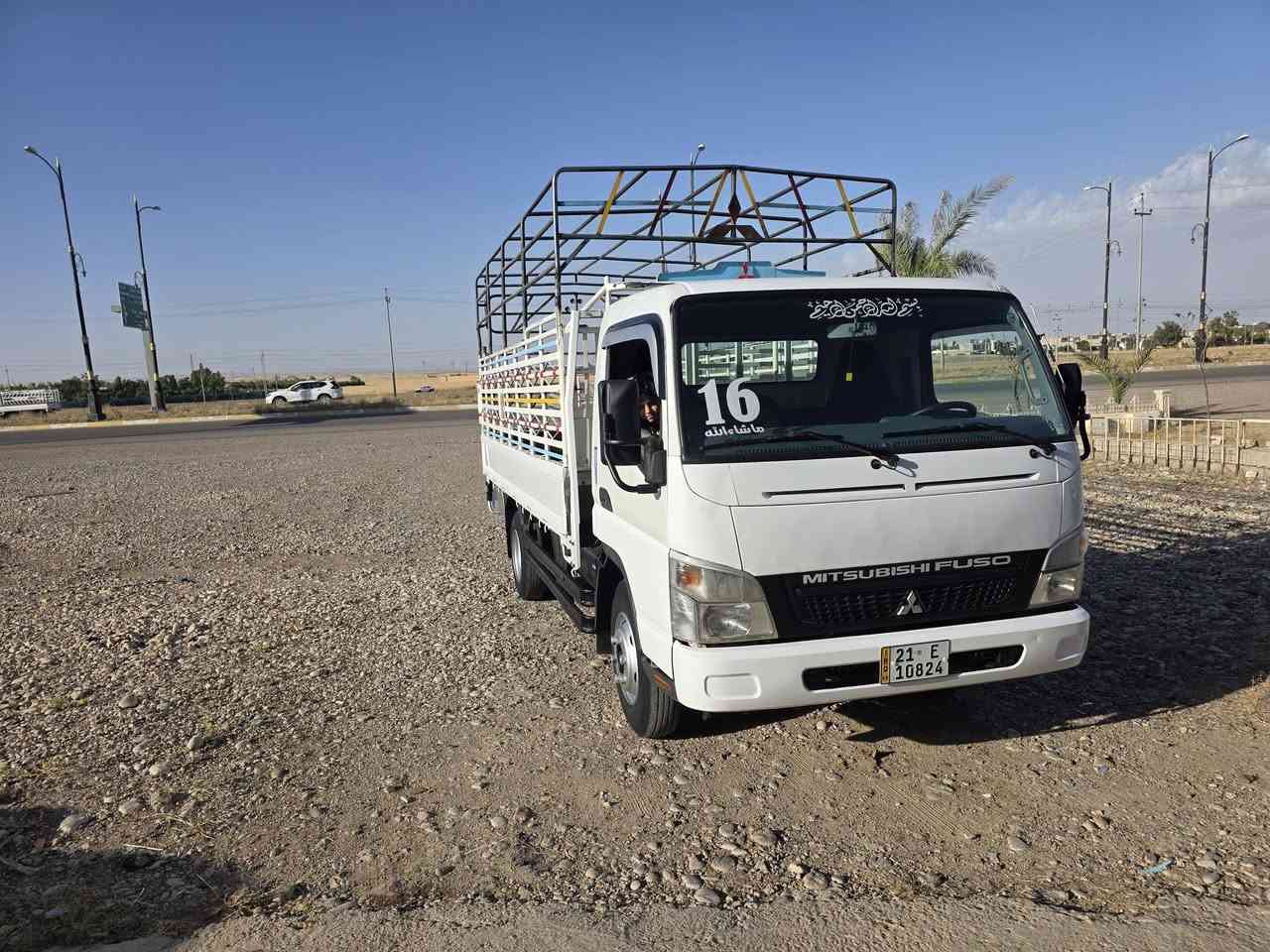 كنتر ٢٠١٦ تخم تايرات ١٧برجستون كير ومحرك واكسل شرط ممفتوح مكفول من كل نواحي جادر شتوي جديد شرط تحويل *********** عنوان كلار
