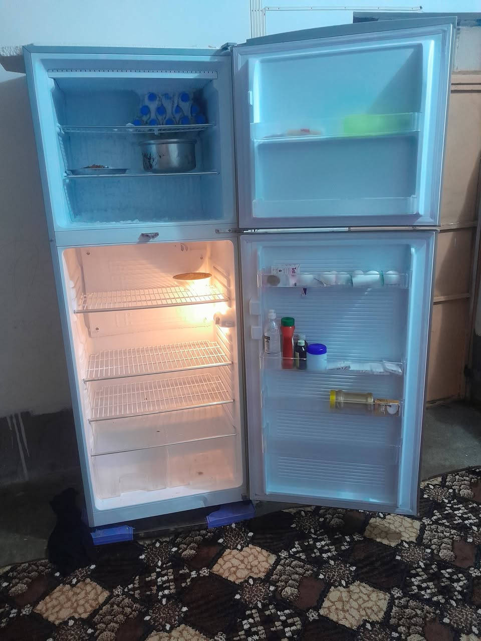 سلام عليكم أغراض بيت للبيع كل حاجه نضيف مابيها اي شي عاطل تعليقات ما اجاوب تريد شي خابرني هدا رقم موبايلي *********** بيها واتساب يرحم والديكم اخوان ادا مو شراي لاتخابرني ولا تتعامل وياي
