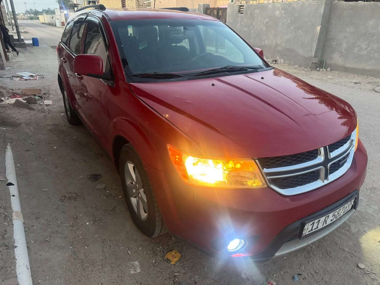 جورني موديل 12 رقم بغداد انكليزي وارد امريكي حادثها باب وجاملغ  وبيها مكانات  صبغ طخات وخياسات وصلحتها اكفلها من الكلبه ومن الكص ولعيب الشرعي ولباقي شوف العين  السياره مكينه سته اسرندر  وسبعه راكب  التبريد قطعه وحده  حداده جيده تبريد ثلج كبر ومكينه كفاله السياره جاهزه سعرها 94 وبيها مجال مكاني ناصريه سوق الشيوخ  الشراي يتصل *********** سوق الشيوخ, ذي قار
