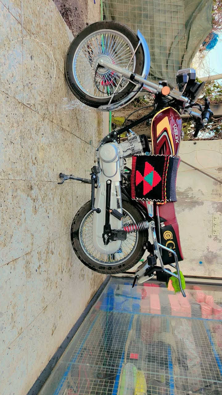 سلام عليكم تايكر 5كير للبيع موديل 25 سعر خاص واتصال *********** وسلامتكم
