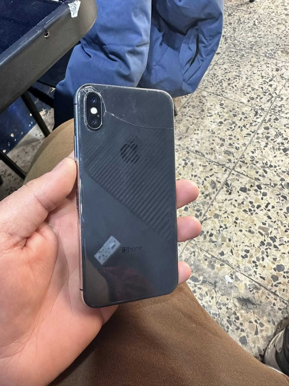 آيفون x  ذاكر 64 مبدل شاشه صليه صليه وبطاريه فيس ايدي واكف نت تصال وي فاي كله شغال  دكمه تعال واكفه وكامره بيه هتزاز قليل مكاني بغداد المدينه سعر 130  وبي مجال قليلا 
الستفسار ***********
