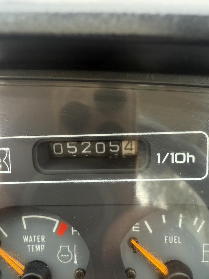 السلام عليكم شفل كاوسكي حجم 70ZA محرك ازوزة عدد الساعات 5000h الف ساعة دخول جديد للعراق شفل بحالة زيرو مكفول كفالة عامة العنوان واسط الصويرة ***********
