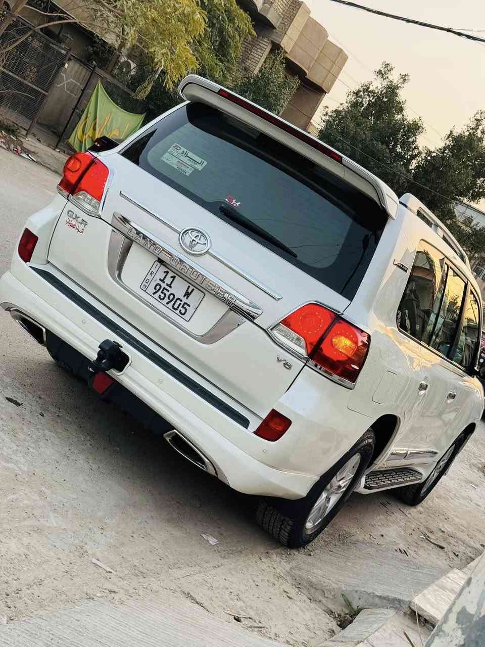 السلام عليكم للبيع لاندكروز ٨ سلندر ٢٠١٥ (٤٦٠٠) مكفولة من الصبغ والفتح والبارد

تخم تاير دنلوب ياباني جديد

رقم بغداد جديد وسنوية جديدة بأسمنة

ماشية ١٤٠ 

كير ومكينة وكلشي مكفول بيهة

ثلاجة

الشريط مكفول شادة بالجديد 

تحكم ستيرن

٨ ايرباك

بصمات ودخول ذكي

لايت زينون

حساسات 

كاميرا وشاشة 

سعرهة ٤١٥ وعنوانهة بغداد البياع حي الاعلام 
***********
