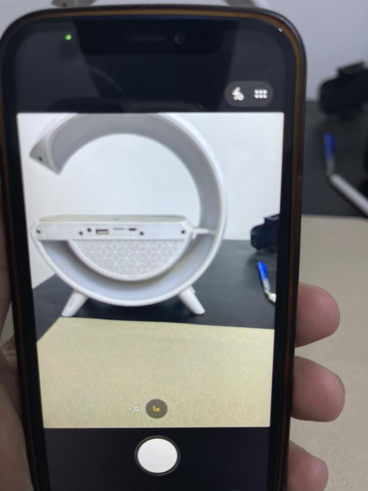 ايفون 12 لون ازرق مميز الجهاز كل مكفول فقط مستبدل شاشه اصليه باقي الجهاز كامل بطاريه 84 ذاكره 128 سعر جهاز 240 وبي مجال بسيط العنوان بغداد المنصور رقم تلفون *********** وبي واتساب
