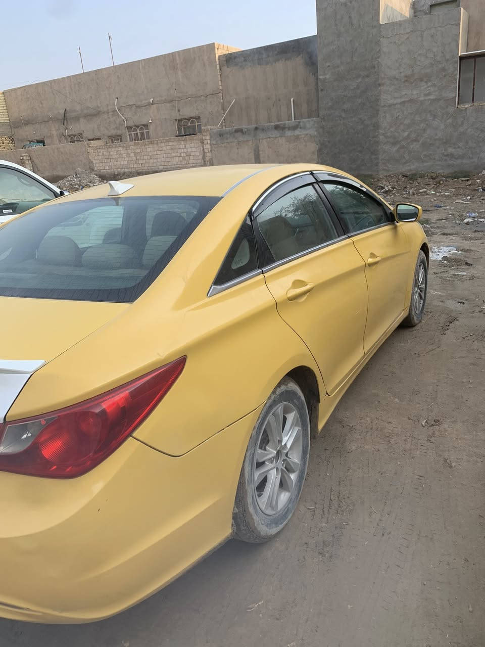 السلام عليكم
للبيع سوناتا 2013 وارد امريكي
رقم بغداد سنويه لل2031
بسمي بدون نواقص السيارة
فقط شغلات بسيطه جدا
ومامسجله بخط استخدام حلو ومامتعوبه 
السعر 90 ورقه وبيها مجال
مكان السياره النجف الاشرف

للتواصل ***********
