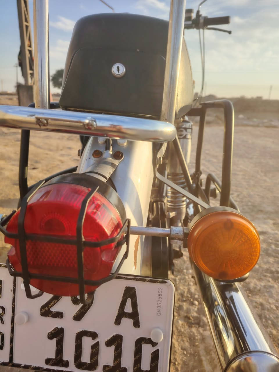 السلام عليكم امزت 1980  اصولي أرقام انكليزي تحويل ثاني يوم مكينه 82 كصه خمسه لحيم بل خشم فقط مكاني واسط كوت  ***********
                  ***********
مكلف بل نشر
