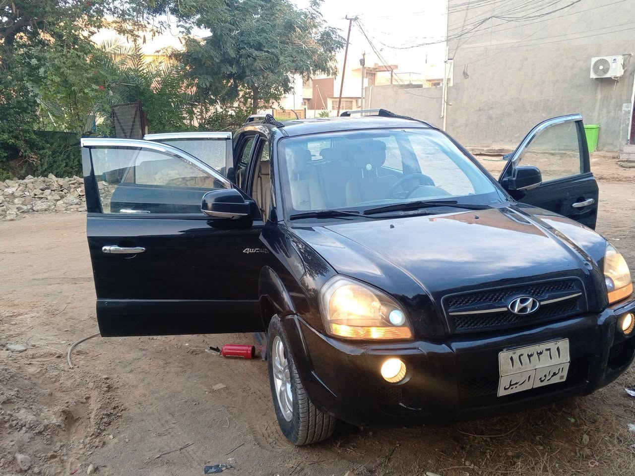 من رخصه الادمن 
السلام عليكم توسان 2008   4 سلندر محرك 2000 مقفوله كفاله عامه عدا جراد بسيط في البنيد فقط المكينه والكير كفاله من التبخير والتنقيص وباقي الامور لون اسود عنوان كربلاء السعر 110 وبيها مجال 
متواجد على فيسبوك وماسنجر 
الاستفسار شراي يتصل ***********
