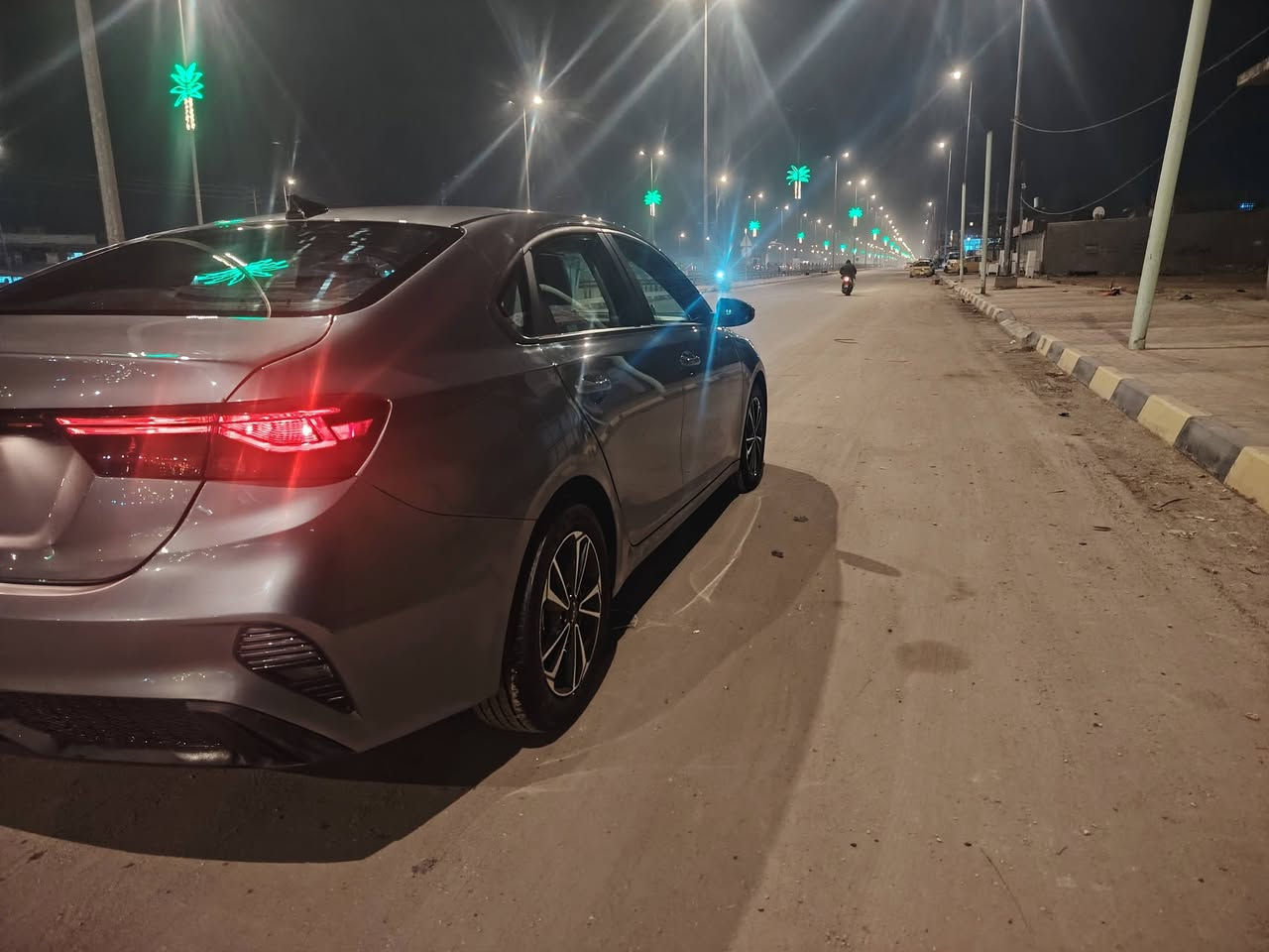 كيه فورتي نص فول محرك 2000
موديل 24 ماشيه 20سياره مابيهه اي نقص جاهزه من كلشي بدون رقم السعر 145وبيهه مجال عنوان كربلاء 
***********
