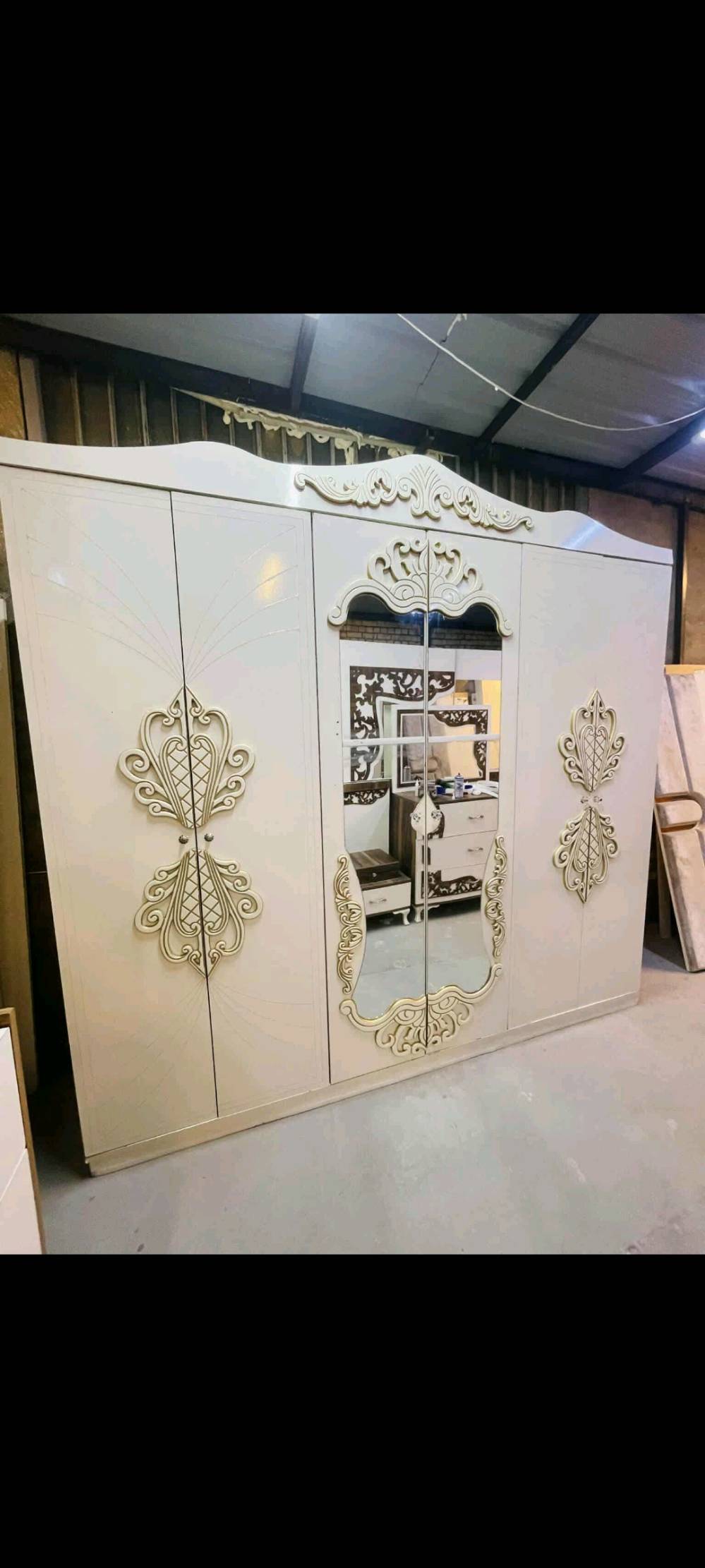 غرفة تركي ٧ قطع نضيفة كاملة