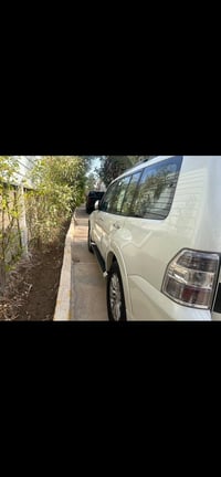 اخواني   باجيرو للبيع او المراوس بسياره هايبرد   مديل 2018  رقم بغداد ...