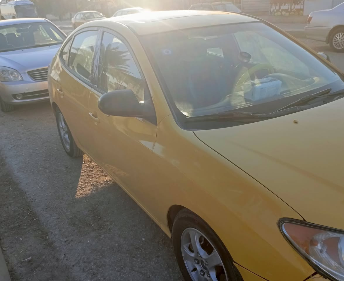 السلام عليكم سيارة النترا موديل 2008 رقم جديد بأسمي شرط تحويل ثاني يوم أمريكي قطعتين جاملغ أمامي وخلفي معدل سيارة كلش نضيفة تبريد تدفئة تخم تاير مكينة وكير مكفولات السعر 85رقم أنبار دولي 
رقمي ***********
