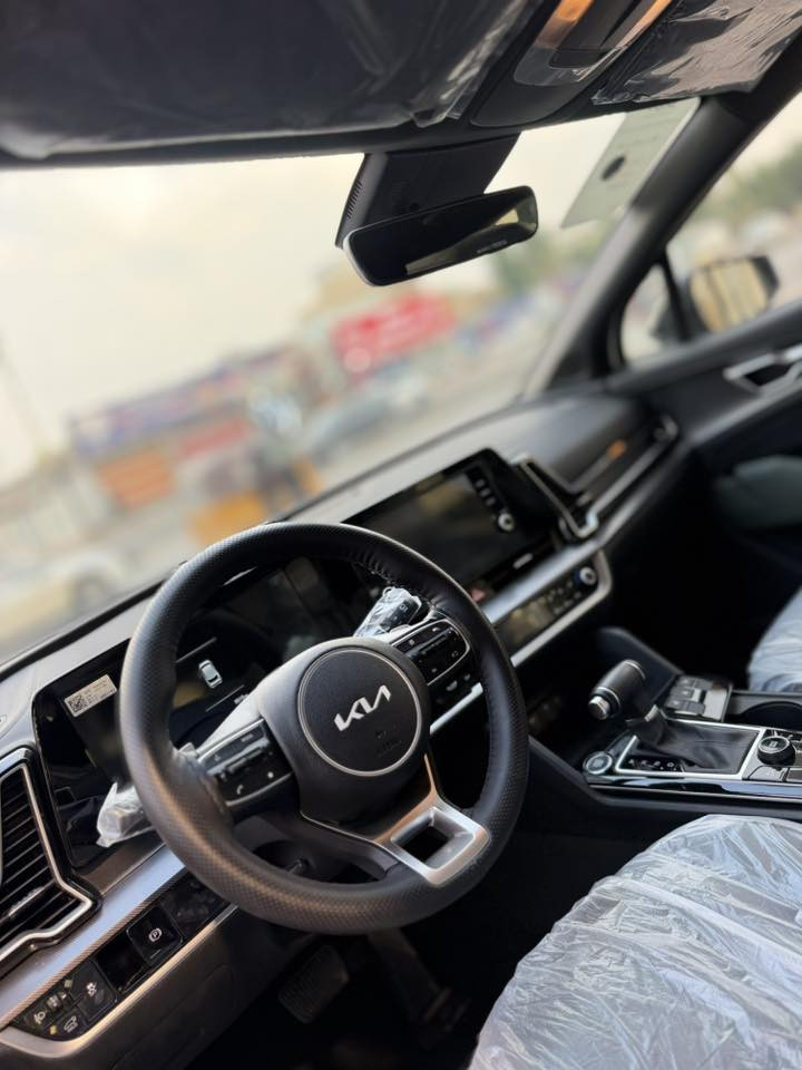 السلام عليكم
سبورتج 2025 بلاك ادشن  ماشية 3000 يعني زيرو 
 نقطة عمياء ام الضمان مال الدولية بيه 4 تبدلات دهن مجاني 
باسمي الشخصي مكفولة كفالة عامة 
السعر 240 
للاستفسار
***********
غير متواجد عالفيس اتصال او وتساب

العنوان بغداد حي القاهرة
