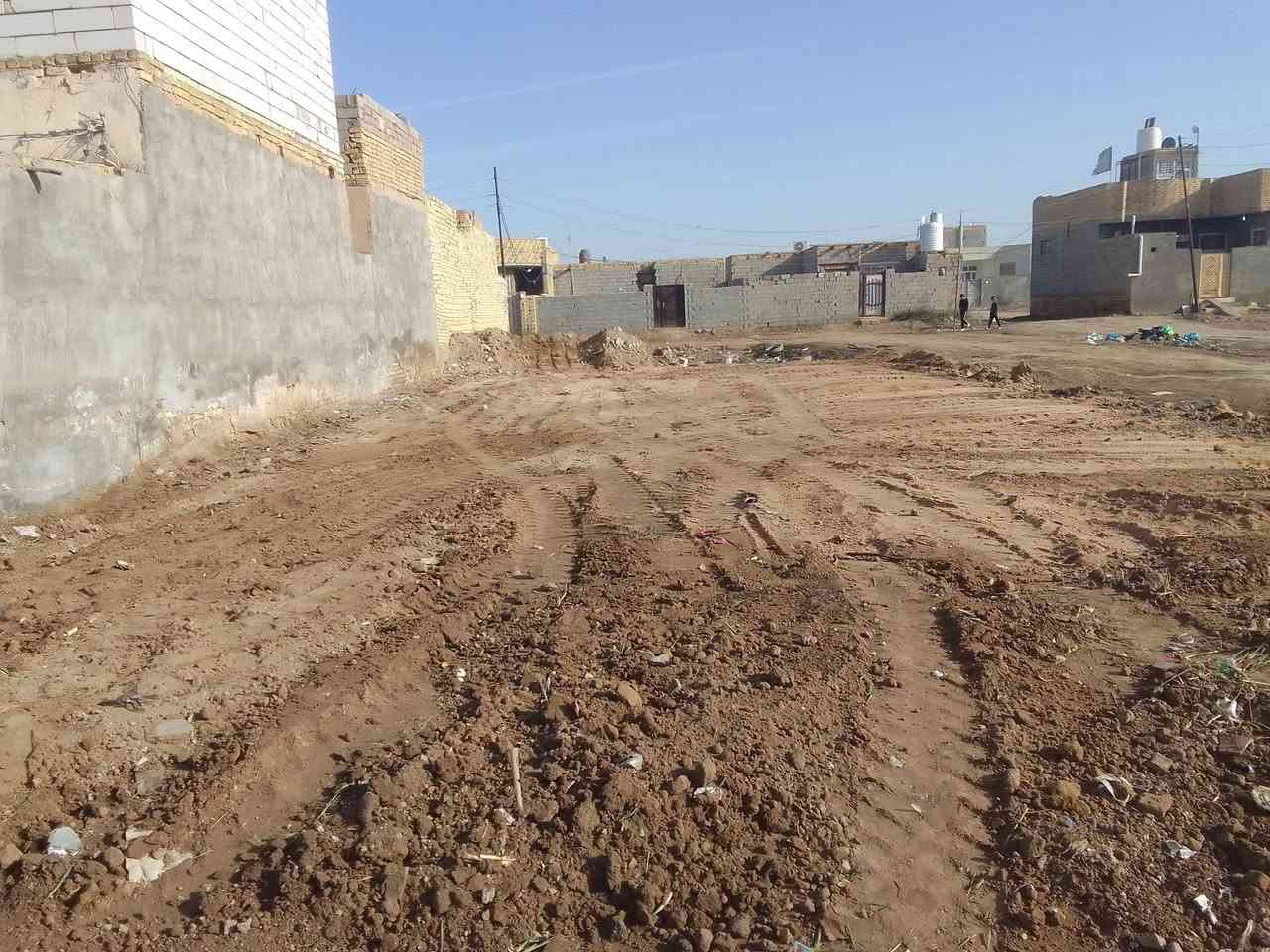 قطعه للبيع مساحه 200 متر حي السبل الأولى قريبه على الشارع التبليط ال بعوفي وقربيه على مكتب الفرطوسي  مكانه كلش حلوو بنص السكن الخدمات   ماي ومجاري وكهرباء نزله مجمع  البان سليمانيه


**إذا كنت صاحب هذا الإعلان وتريد حذفه لأي سبب، رجاءا أرسل رسالة إلى الدعم الفني**