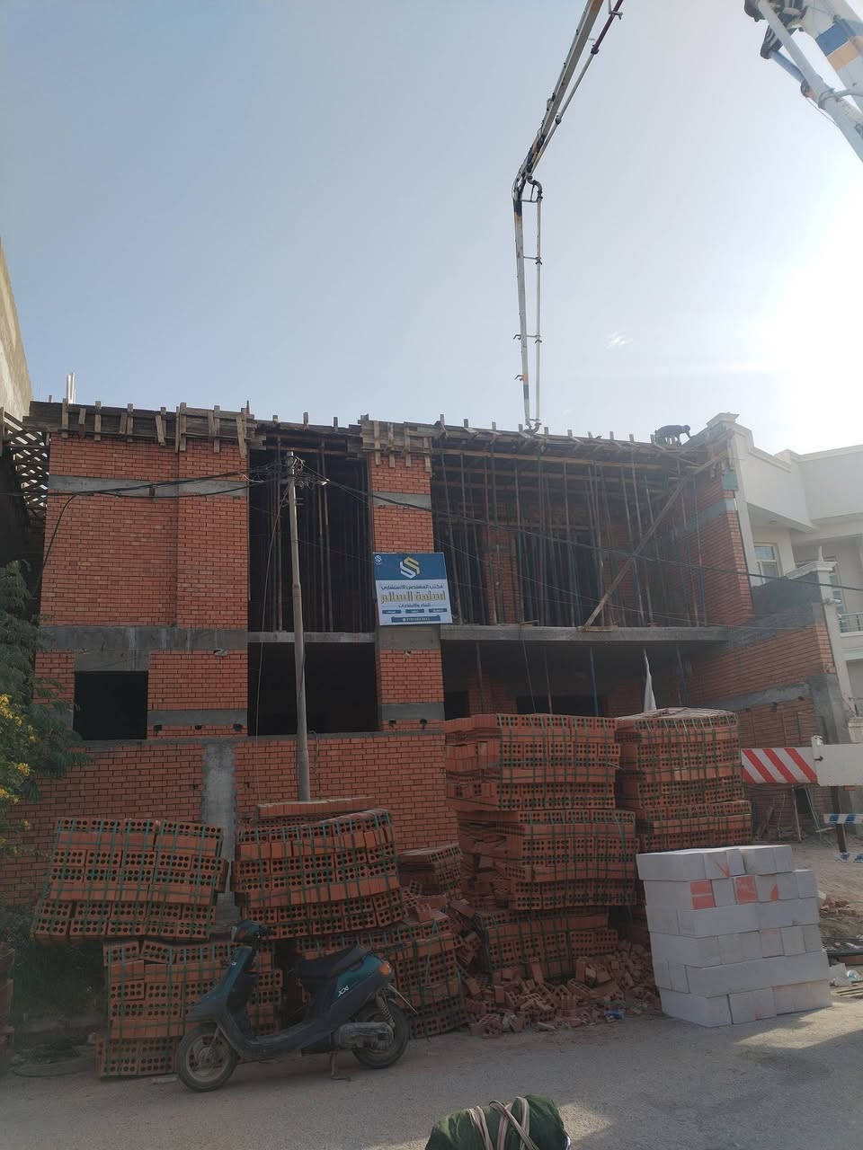 أحد أعمالنا لدار بمساحه ٤٠٠ متر مركز الناصريه اشراف مهندس أسامه وتنفيذ علي النجار وكادره المختص لنجاره والتسليح والصب ها ***********
